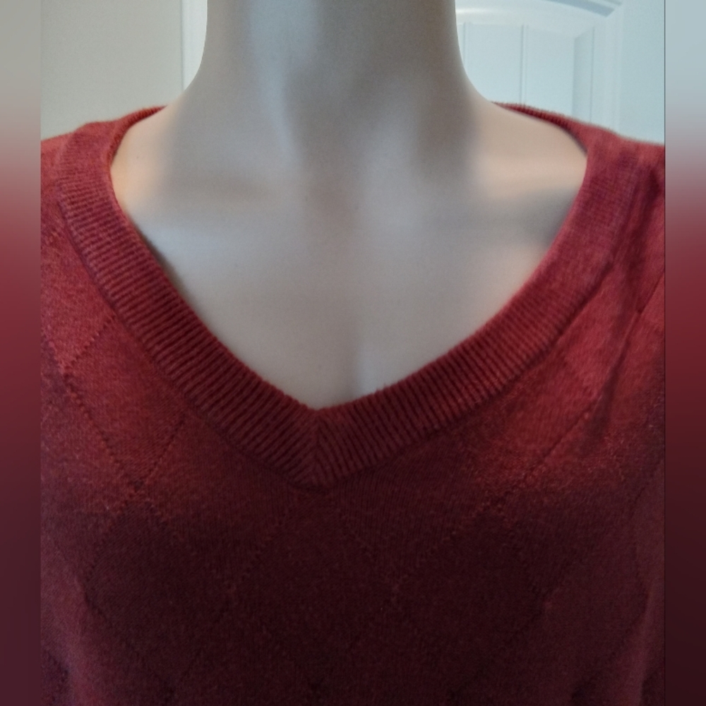 2-$10... Saddlebred Burgandy Diamond Pattern V-Neck Sweater Vest Big & Tall 2XLT